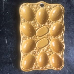 Vintage Ceramic Egg Holder